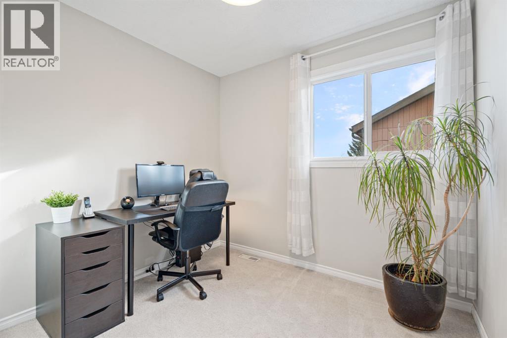 2nd bedroom - 164 Beddington Circle Ne, Calgary, AB - Indoor Photo Showing Office