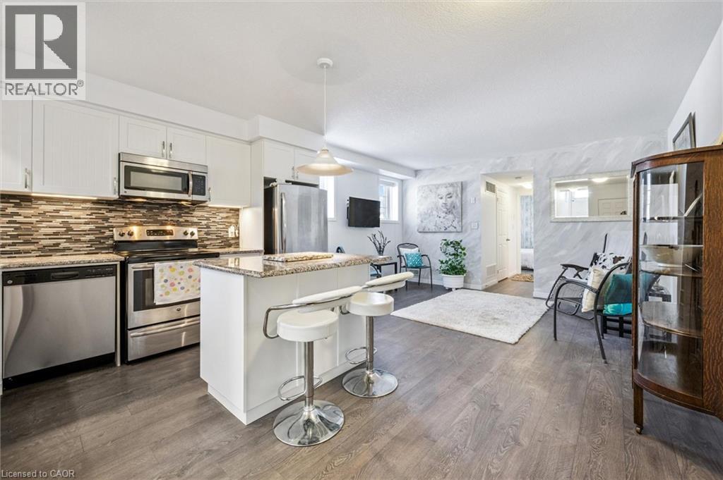 388 Old Huron Road Unit# 1A, Kitchener, ON - Indoor Photo Showing Kitchen With Stainless Steel Kitchen With Upgraded Kitchen