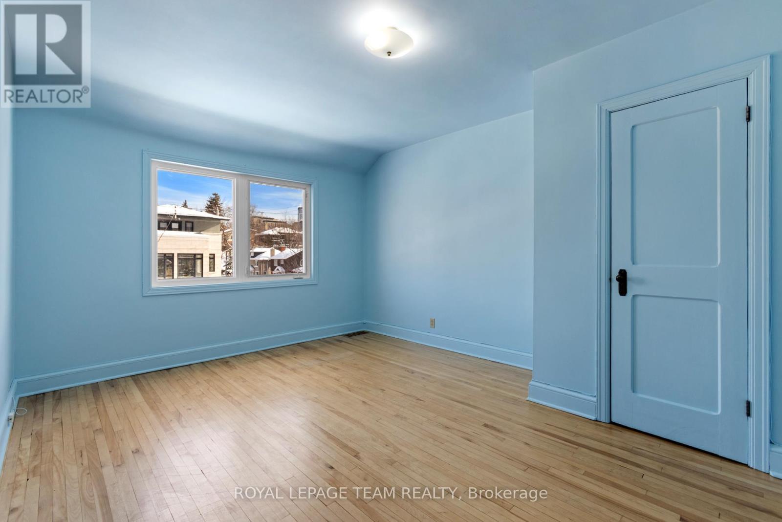 242 Fairmont Avenue, Ottawa, ON - Indoor Photo Showing Other Room