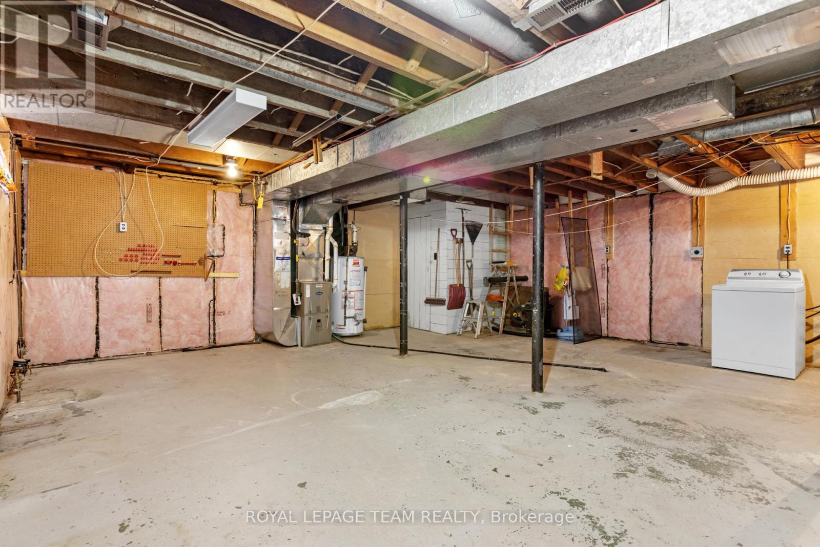 242 Fairmont Avenue, Ottawa, ON - Indoor Photo Showing Basement