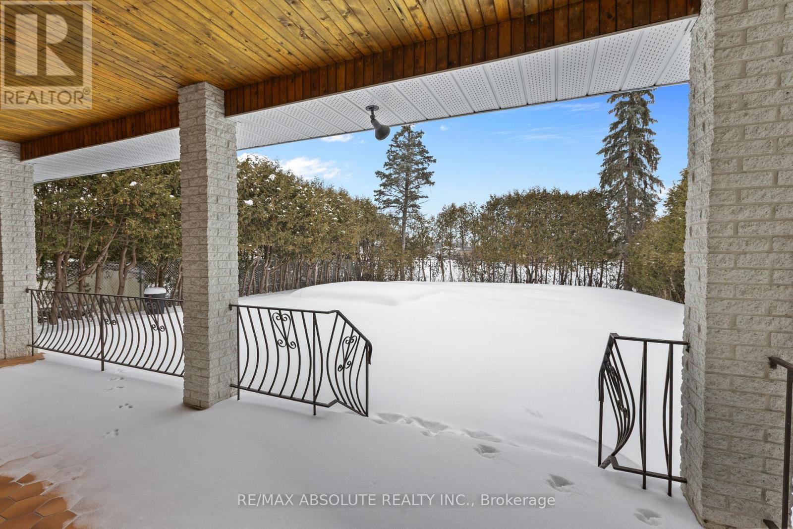 Large backyard - 1444 Normandy Crescent, Ottawa, ON - Outdoor With Exterior