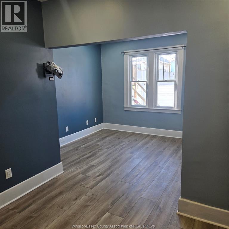 567 Oak, Windsor, ON - Indoor Photo Showing Other Room