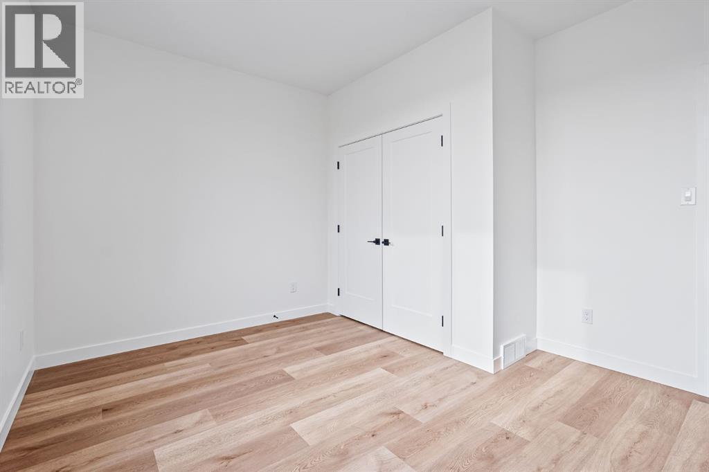 383 Caledonia Boulevard W, Lethbridge, AB - Indoor Photo Showing Other Room