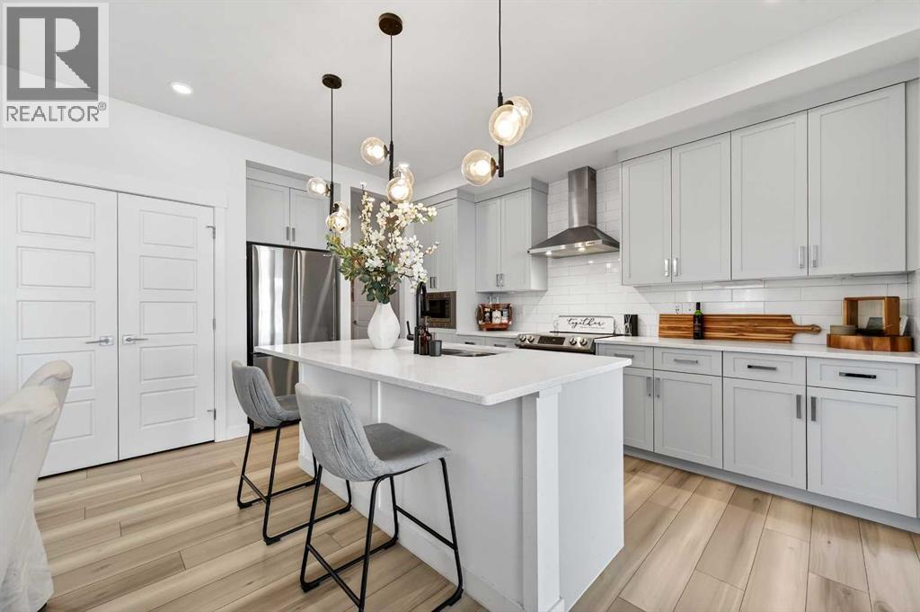 47 Walgrove Park Se, Calgary, AB - Indoor Photo Showing Kitchen With Upgraded Kitchen