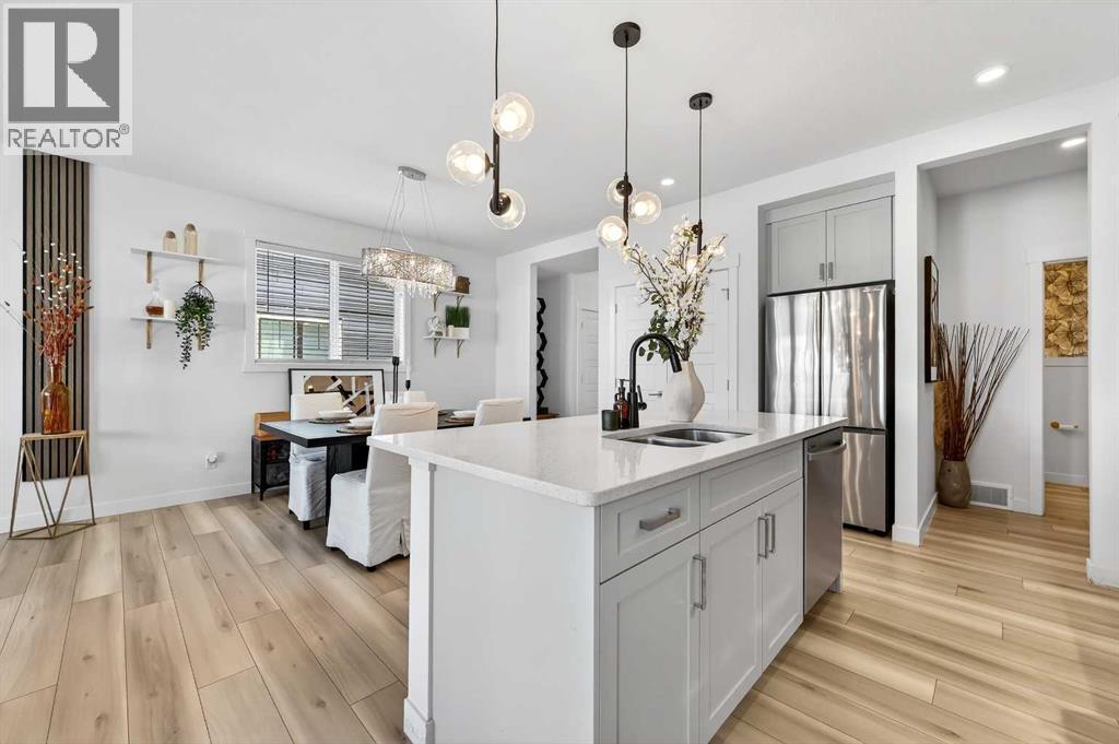 47 Walgrove Park Se, Calgary, AB - Indoor Photo Showing Kitchen With Double Sink With Upgraded Kitchen