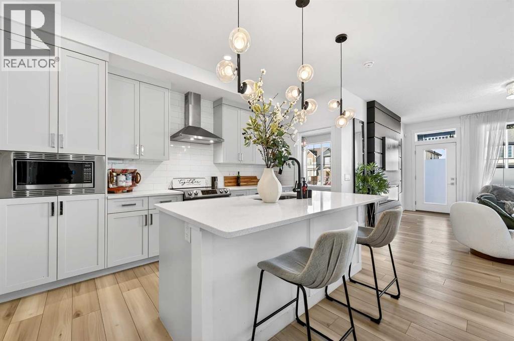 47 Walgrove Park Se, Calgary, AB - Indoor Photo Showing Kitchen With Upgraded Kitchen