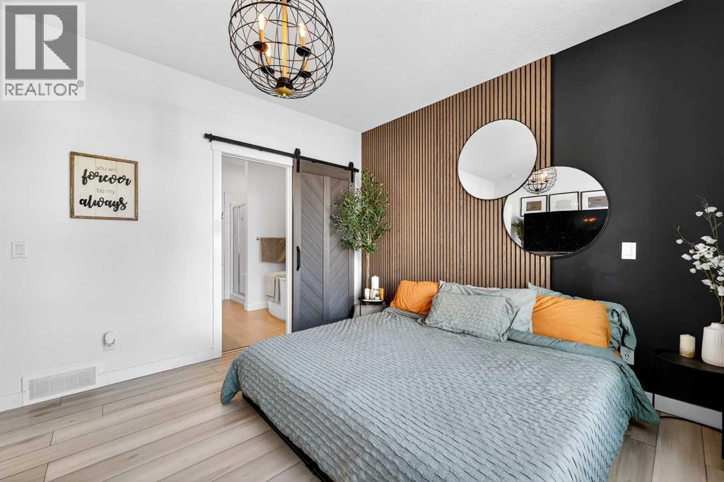 47 Walgrove Park Se, Calgary, AB - Indoor Photo Showing Bedroom