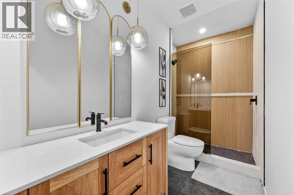 47 Walgrove Park Se, Calgary, AB - Indoor Photo Showing Bathroom