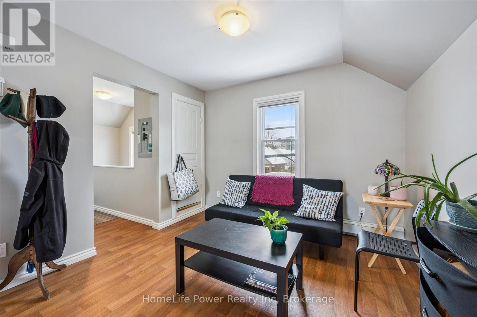 Unit B - 319 Victoria Street S, Kitchener, ON - Indoor