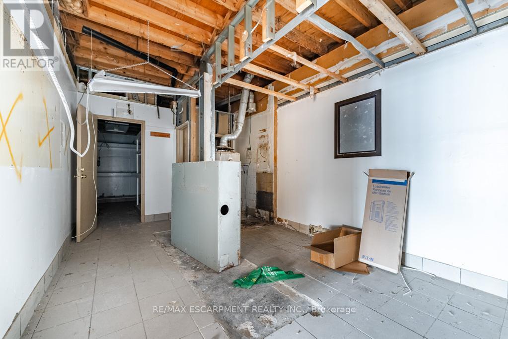 434 Plains Road E, Burlington, ON