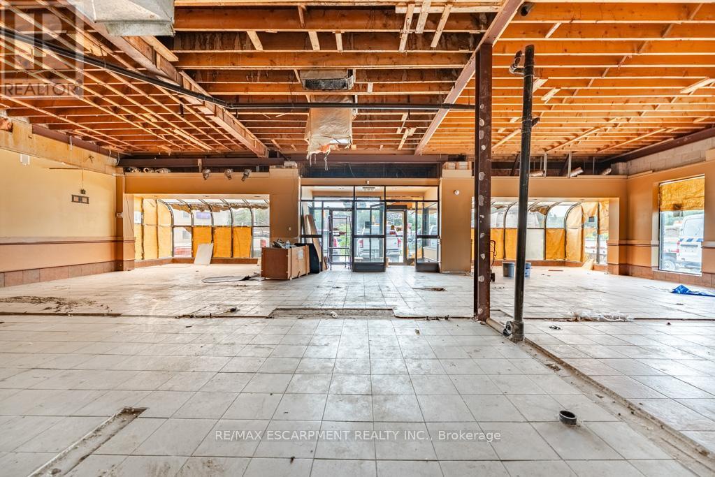 434 Plains Road E, Burlington, ON