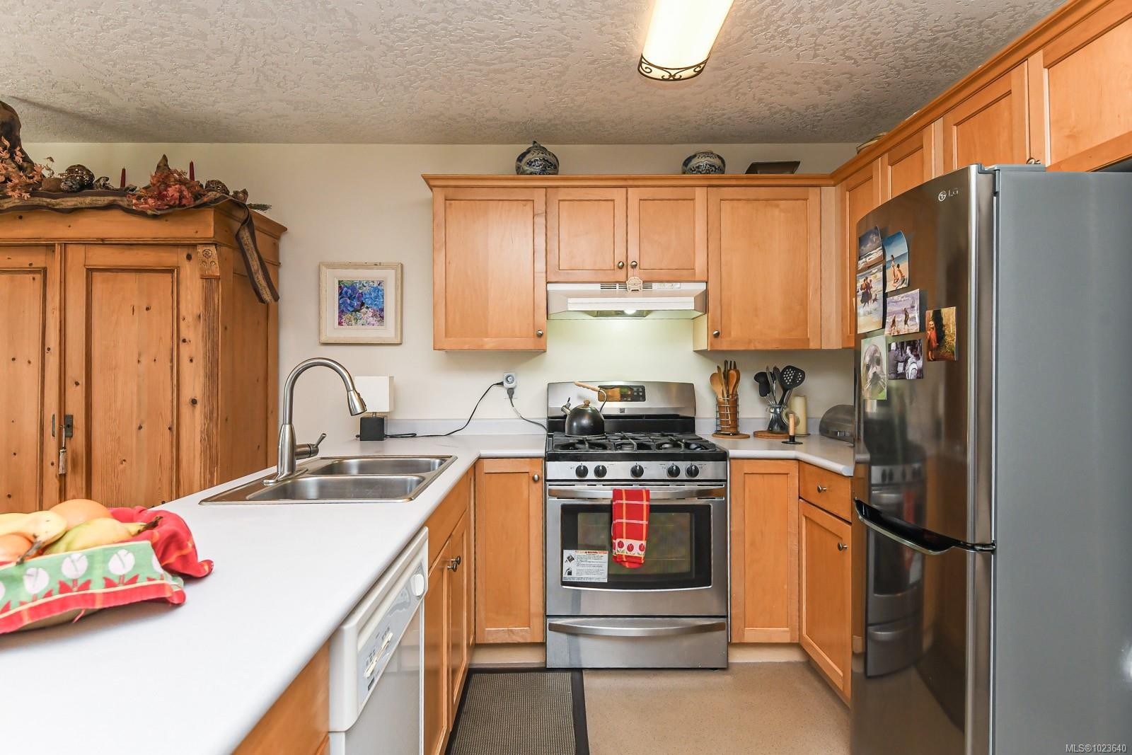 2263 Bolt Ave, Comox, BC