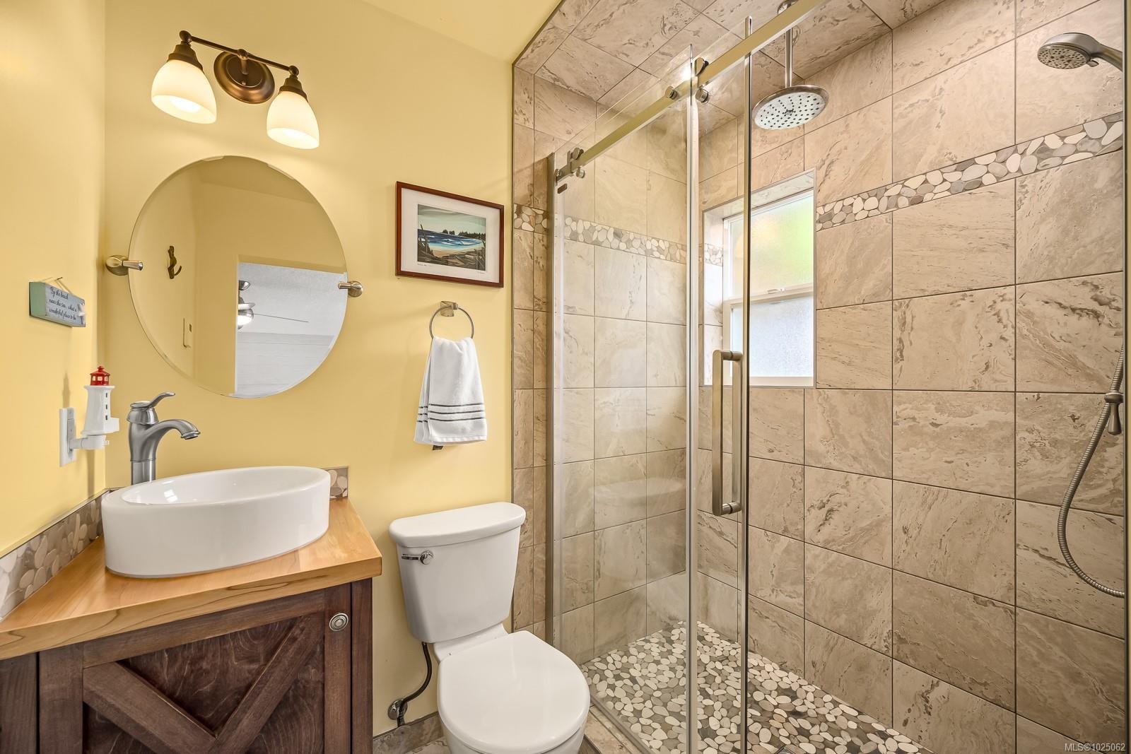 3879 Wavecrest Rd, Campbell River, BC