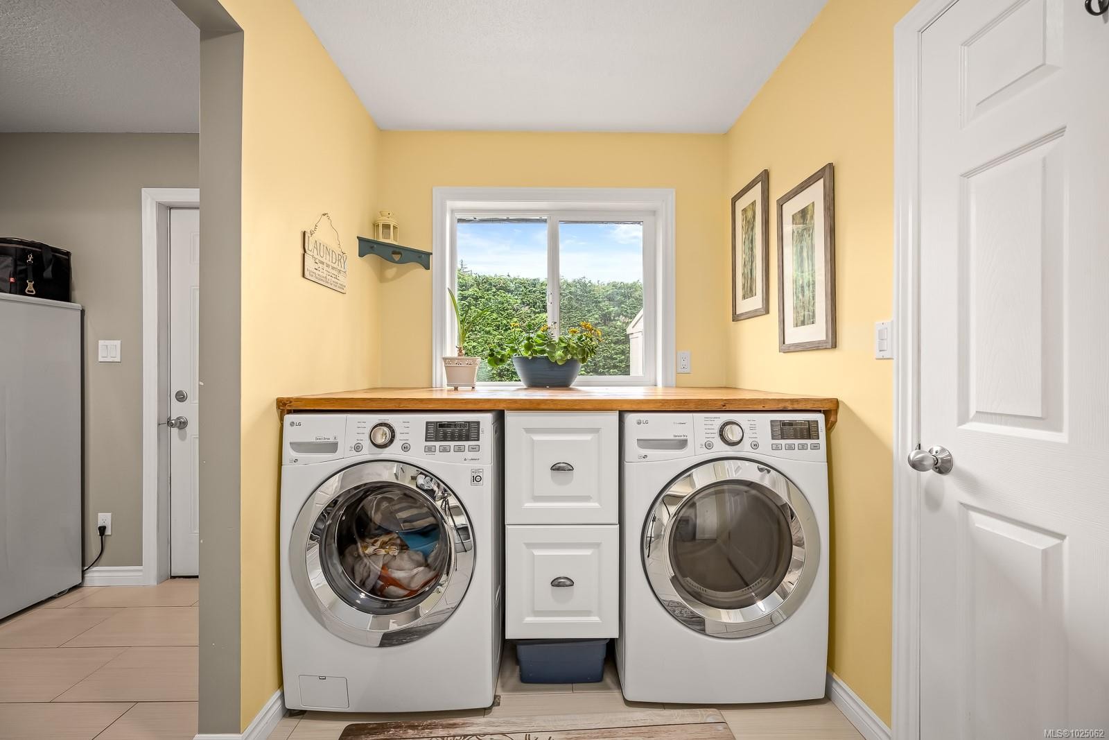 3879 Wavecrest Rd, Campbell River, BC