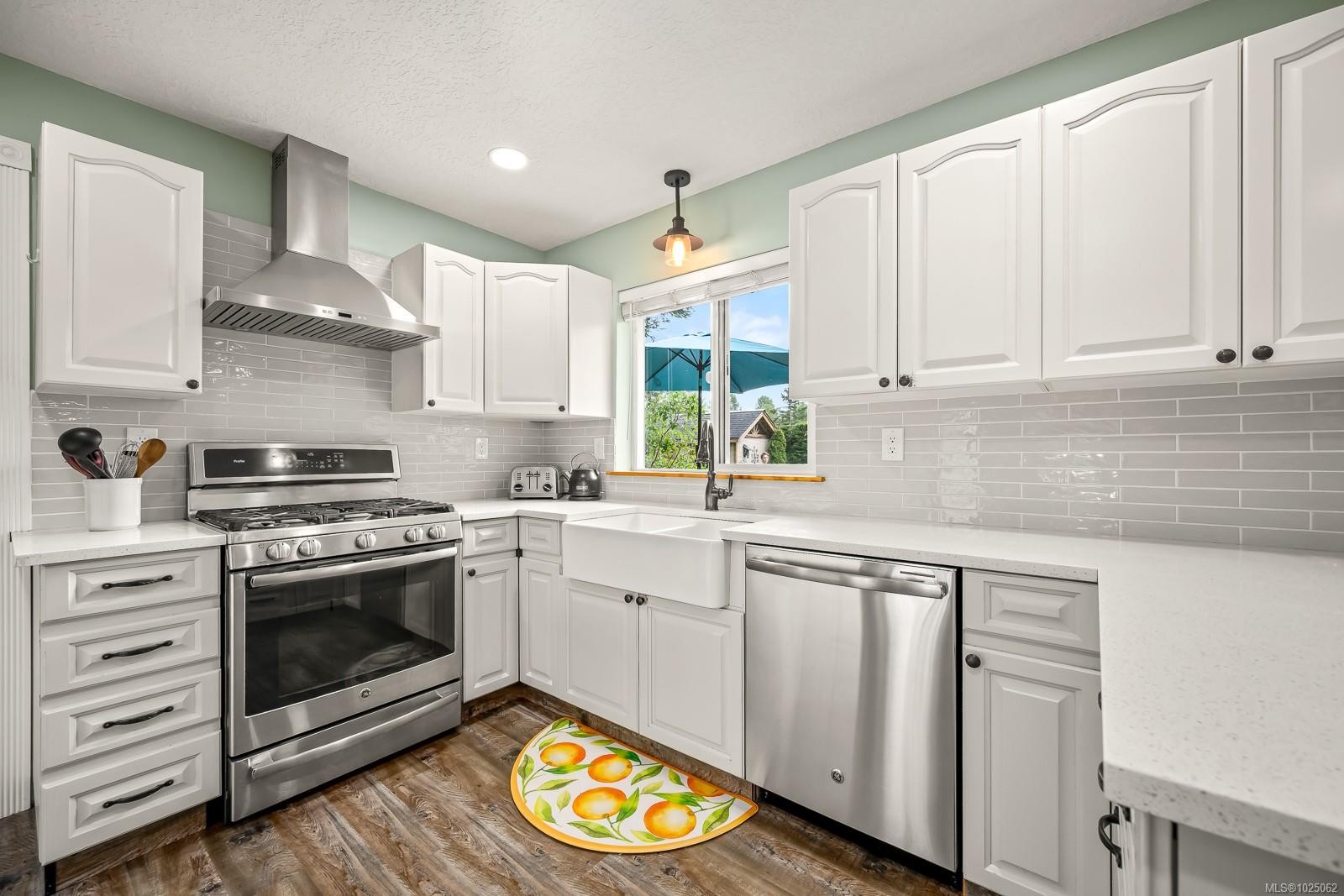 3879 Wavecrest Rd, Campbell River, BC