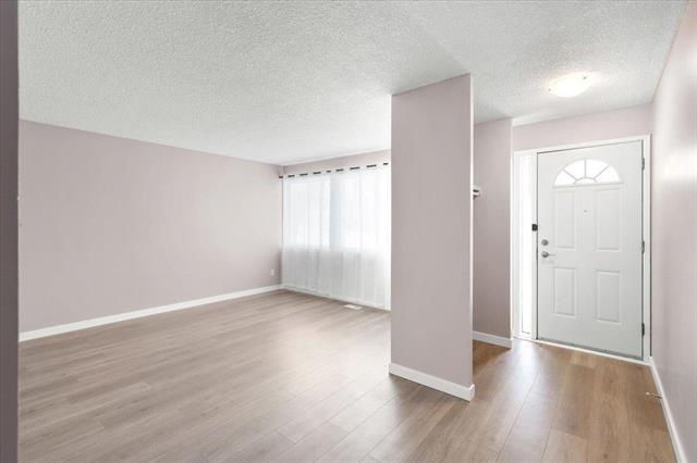 131 Berkshire Bay, Winnipeg, MB