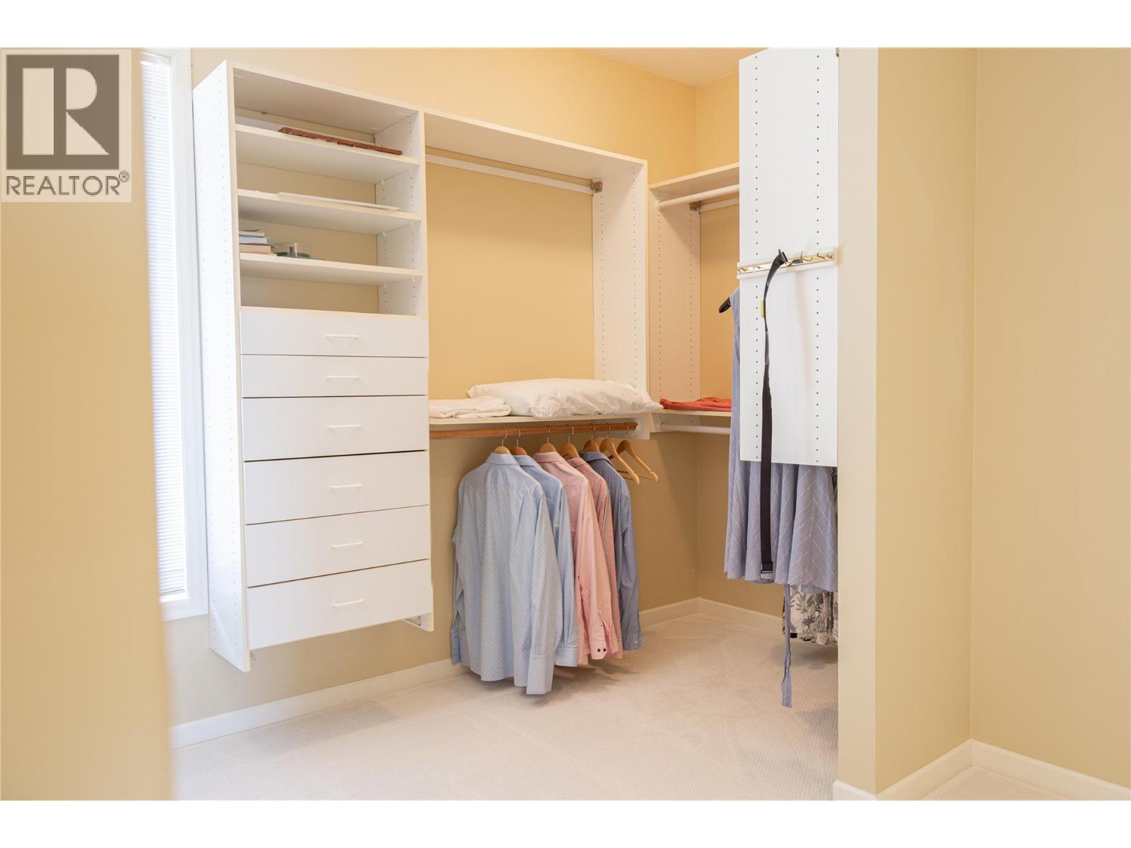 344 Raven Drive, Kelowna, BC - Indoor