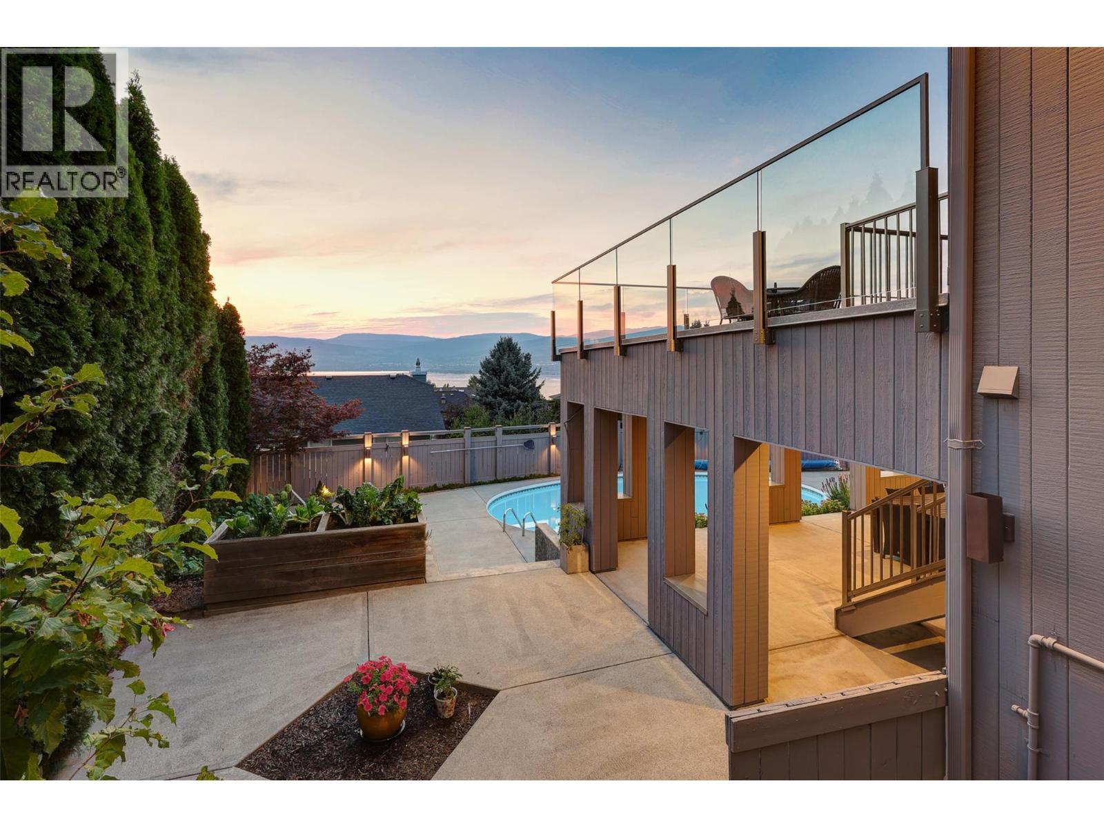 344 Raven Drive, Kelowna, BC - Outdoor