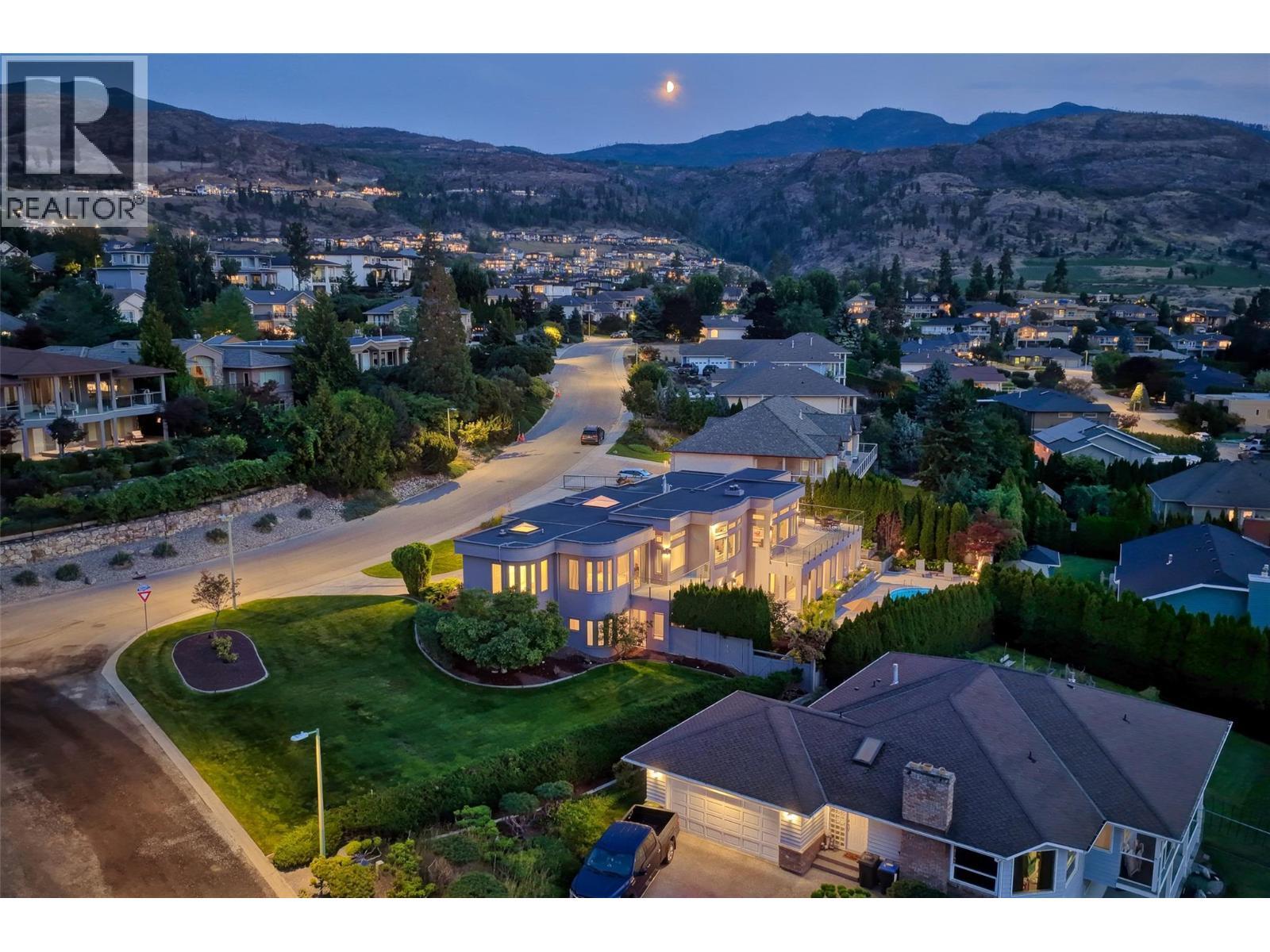 344 Raven Drive, Kelowna, BC - Outdoor With View