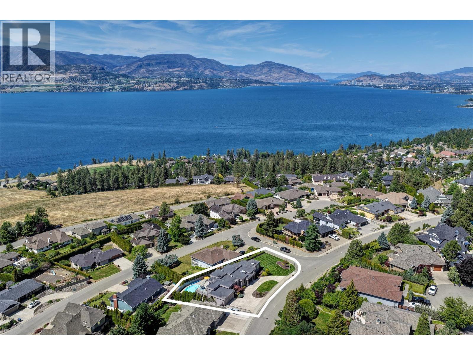 344 Raven Drive, Kelowna, BC - Outdoor With Body Of Water With View