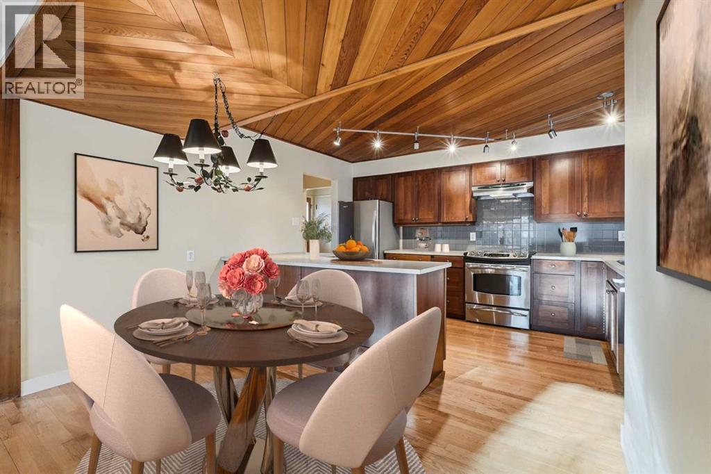 327 Willow Ridge Place Se, Calgary, AB - Indoor Photo Showing Dining Room