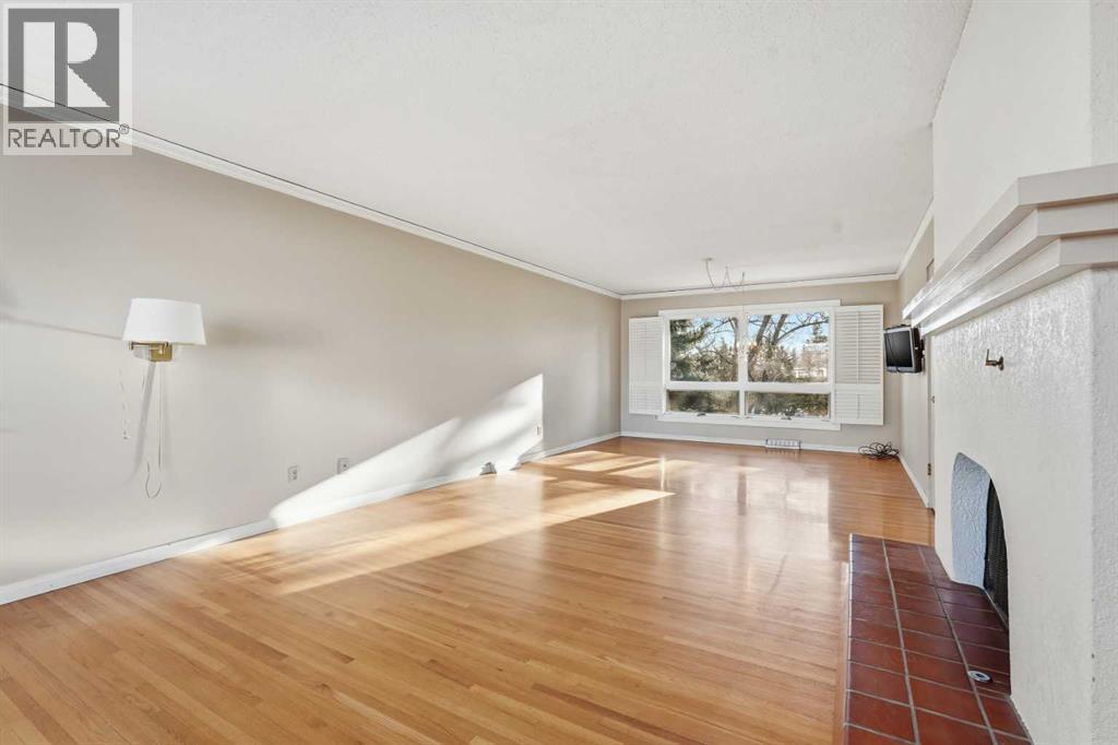 327 Willow Ridge Place Se, Calgary, AB - Indoor Photo Showing Other Room