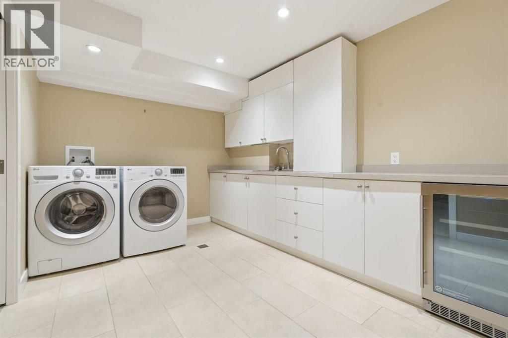 327 Willow Ridge Place Se, Calgary, AB - Indoor Photo Showing Laundry Room
