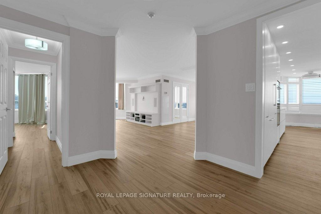 1404-22 Clarissa Drive, Richmond Hill, ON - Indoor Photo Showing Other Room