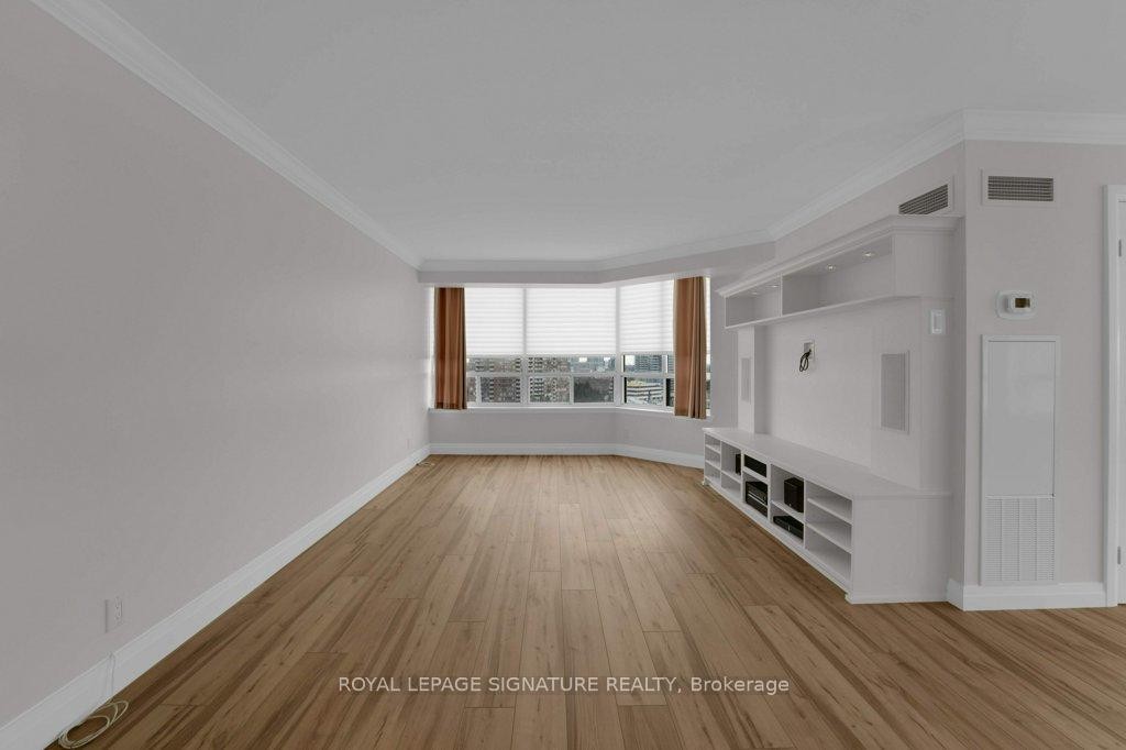 1404-22 Clarissa Drive, Richmond Hill, ON - Indoor Photo Showing Other Room
