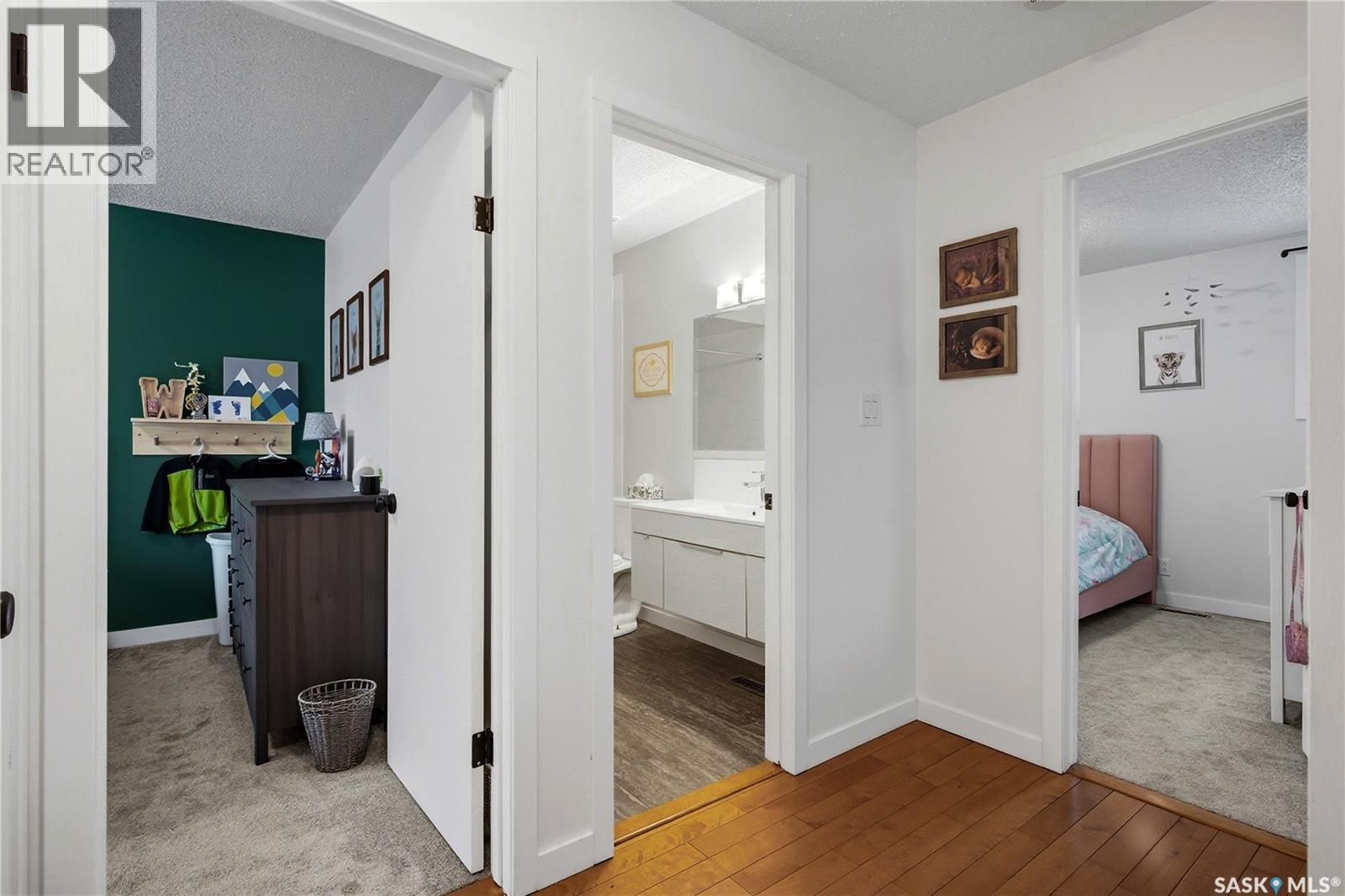 290 Rogers Road, Regina, SK - Indoor