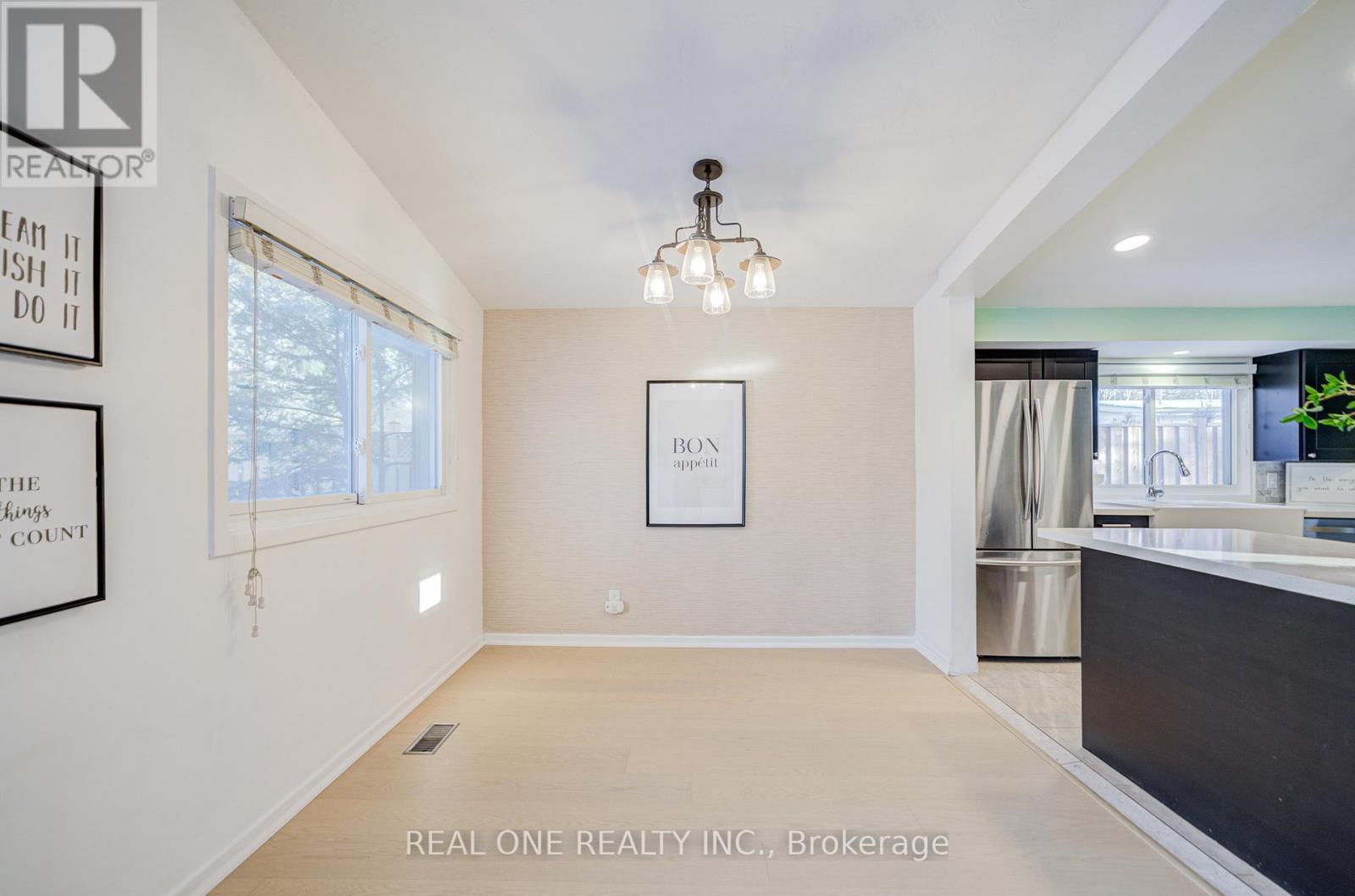 336 Hampton Heath Road, Burlington, ON - Indoor