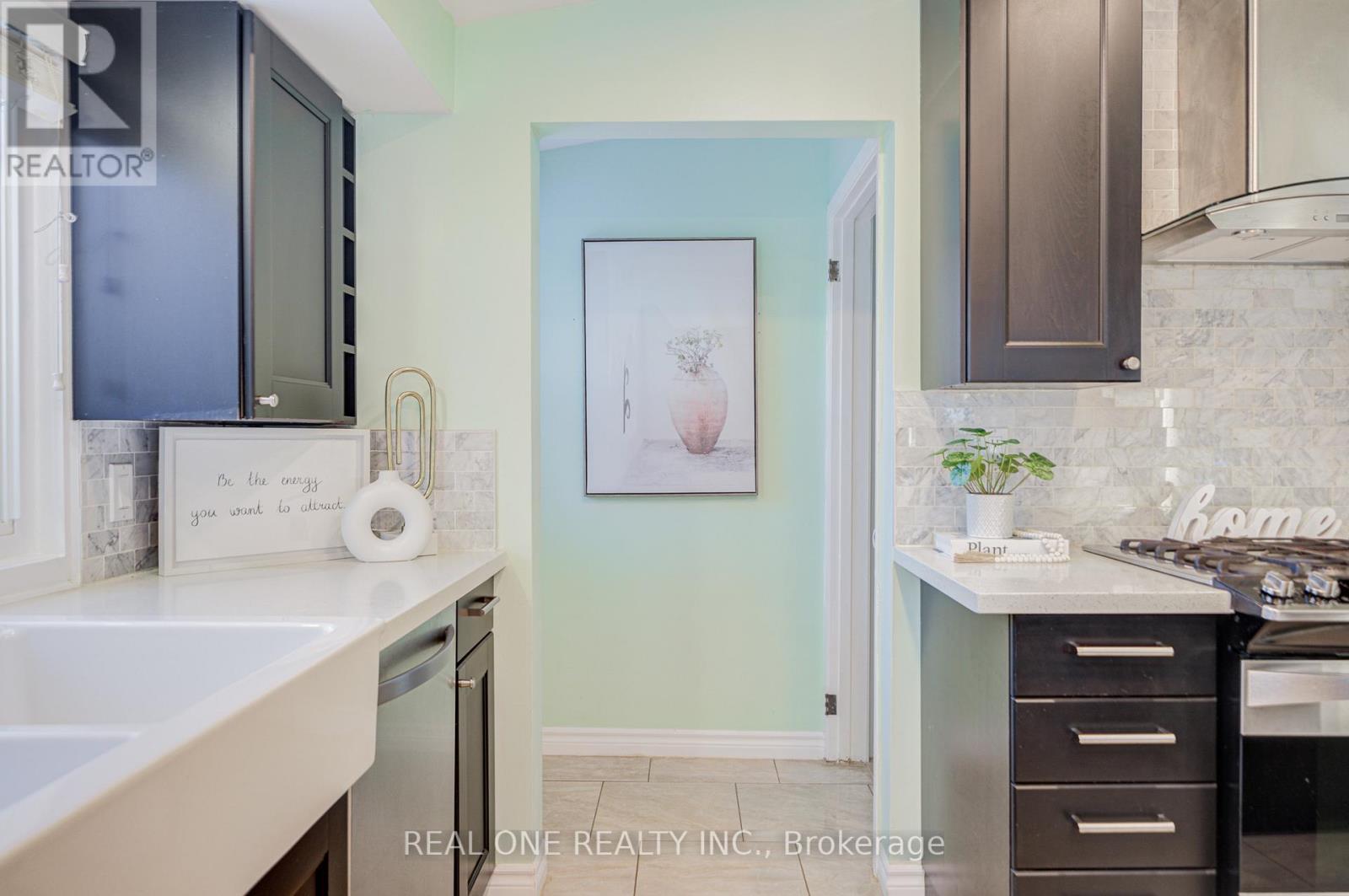 336 Hampton Heath Road, Burlington, ON - Indoor