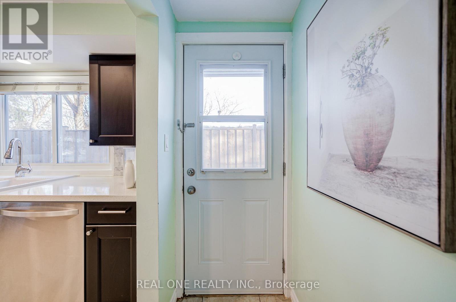 336 Hampton Heath Road, Burlington, ON - Indoor