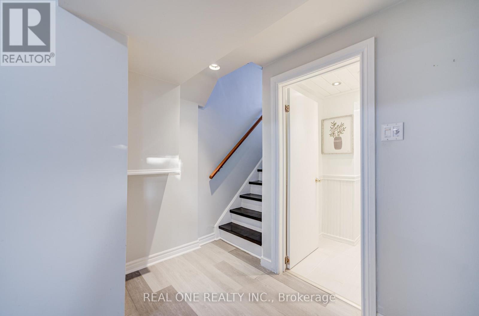 336 Hampton Heath Road, Burlington, ON - Indoor Photo Showing Other Room