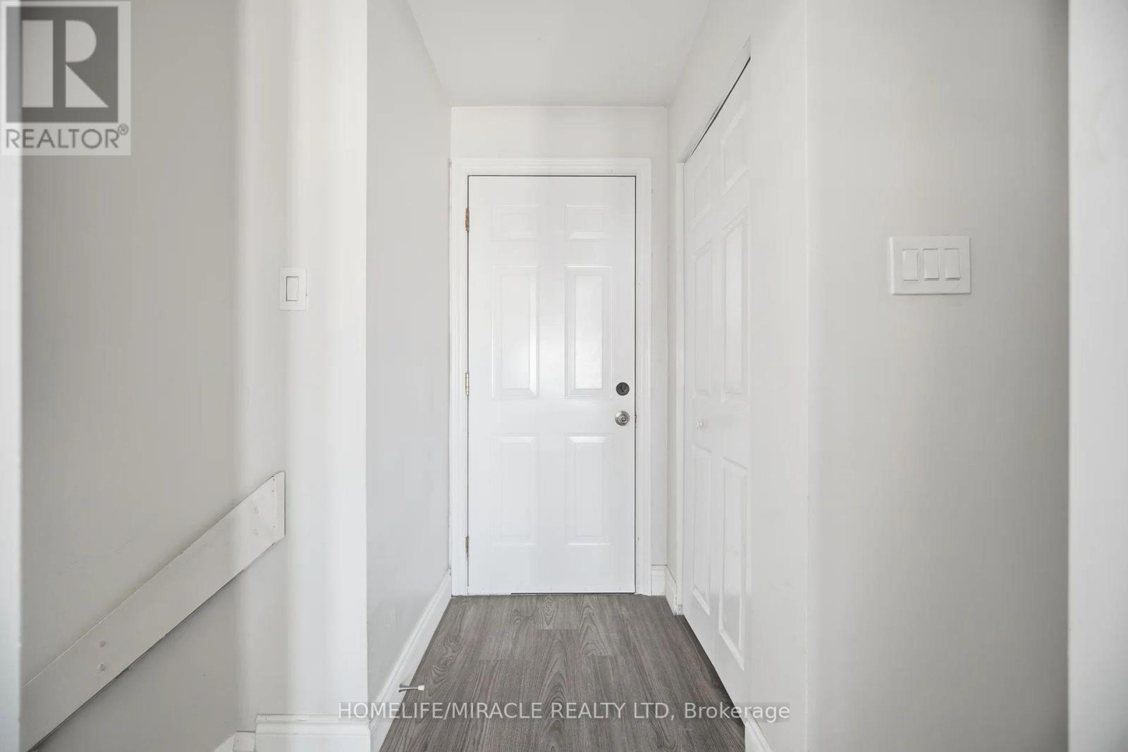 290 Lincoln Road, Waterloo, ON - Indoor Photo Showing Other Room