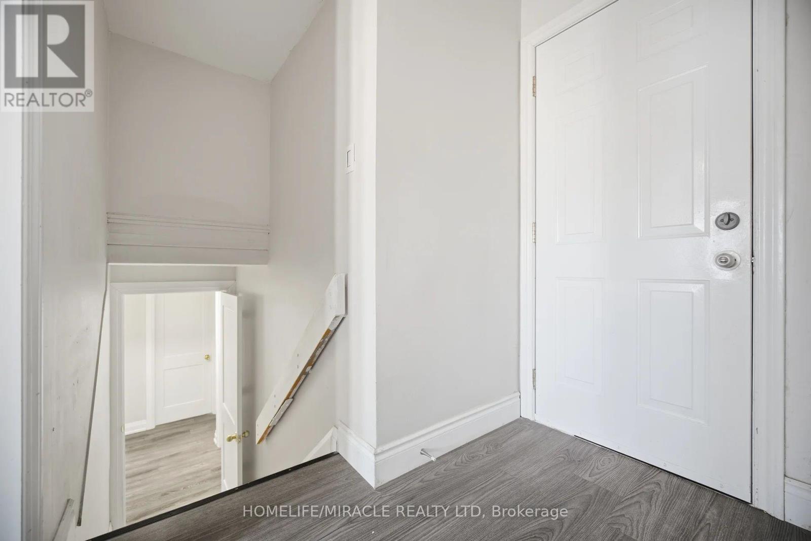 290 Lincoln Road, Waterloo, ON - Indoor Photo Showing Other Room