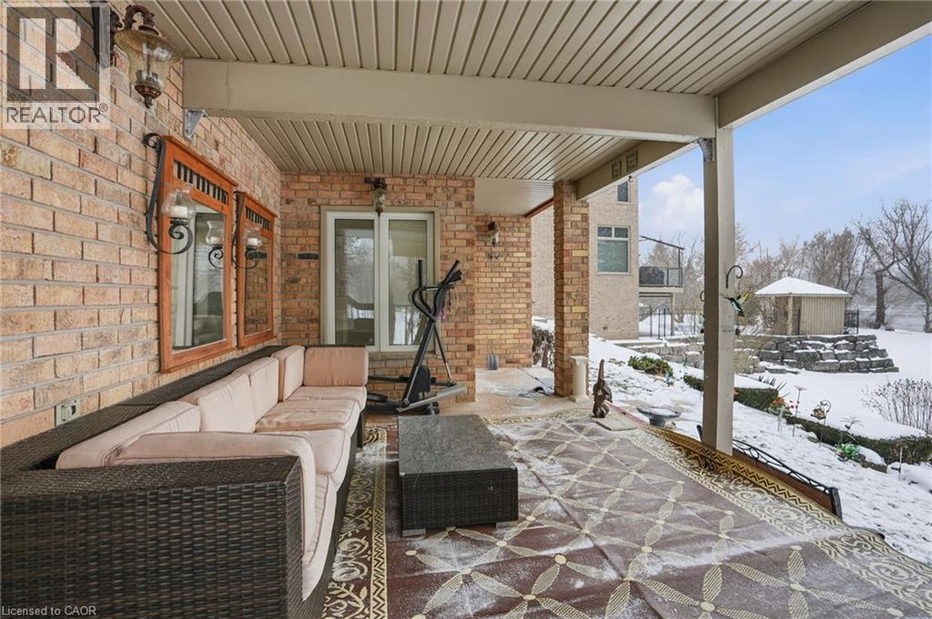 9 Lamb Court, Caledonia, ON - Outdoor With Deck Patio Veranda With Exterior