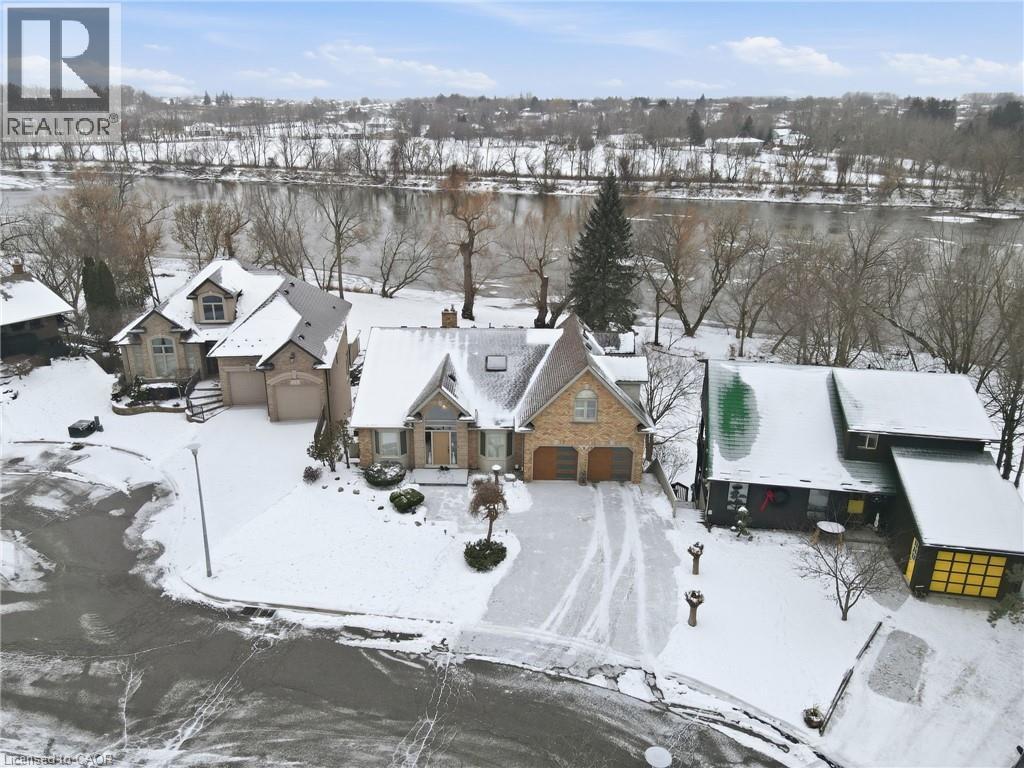 9 Lamb Court, Caledonia, ON - Outdoor