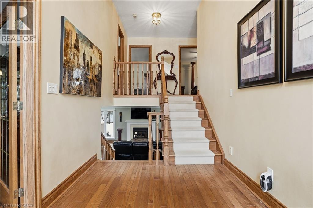 9 Lamb Court, Caledonia, ON - Indoor Photo Showing Other Room