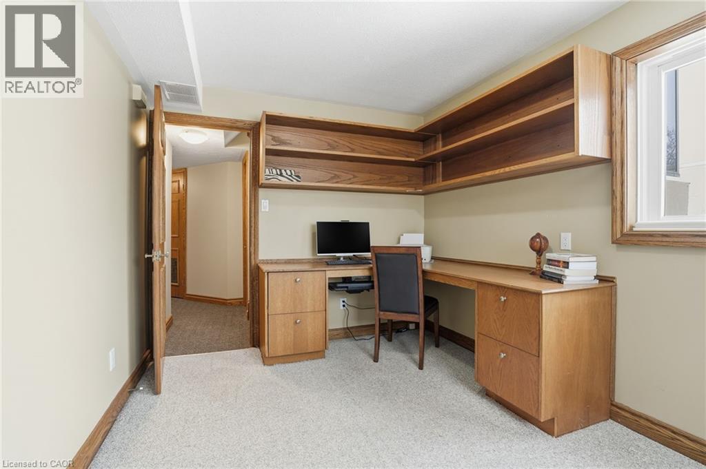 9 Lamb Court, Caledonia, ON - Indoor Photo Showing Office