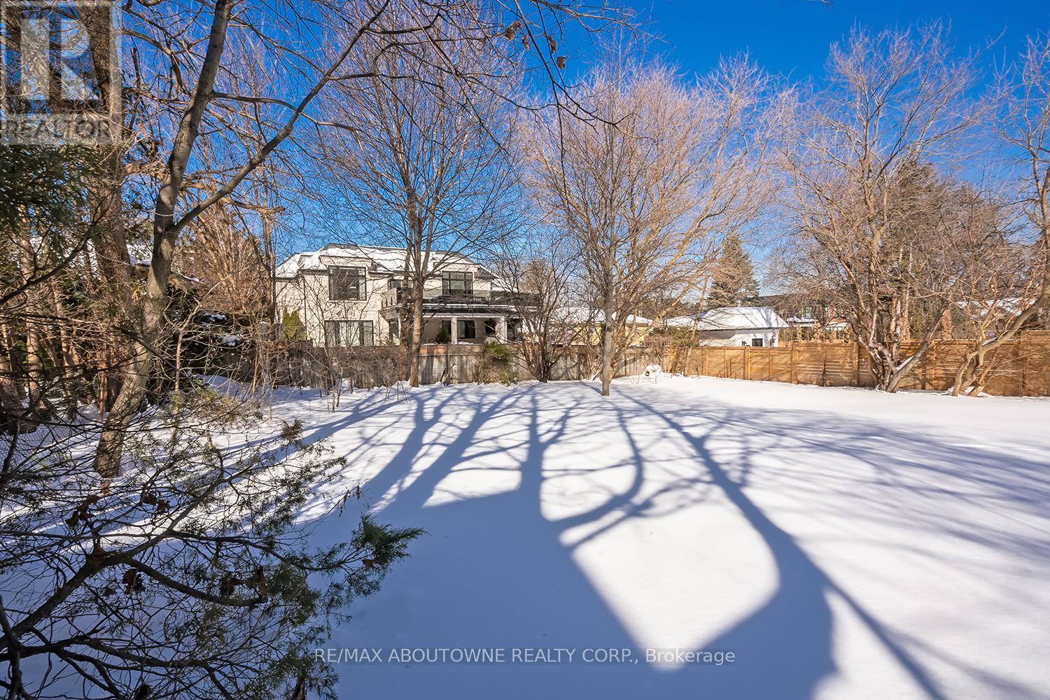 2067 Devon Road, Oakville, ON - Outdoor With View