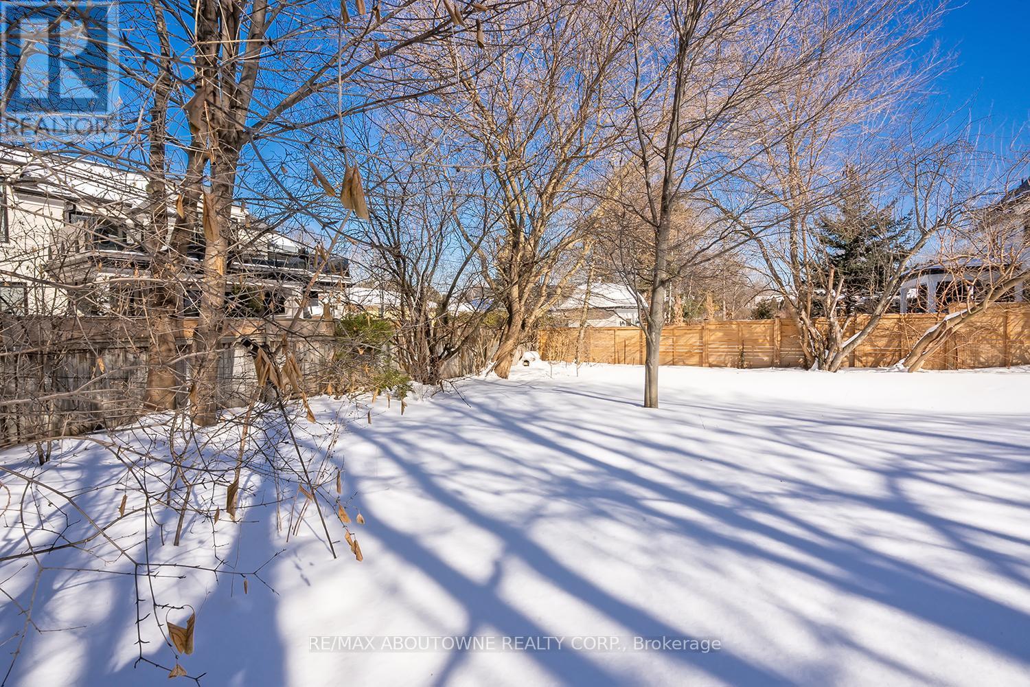 2067 Devon Road, Oakville, ON - Outdoor With View