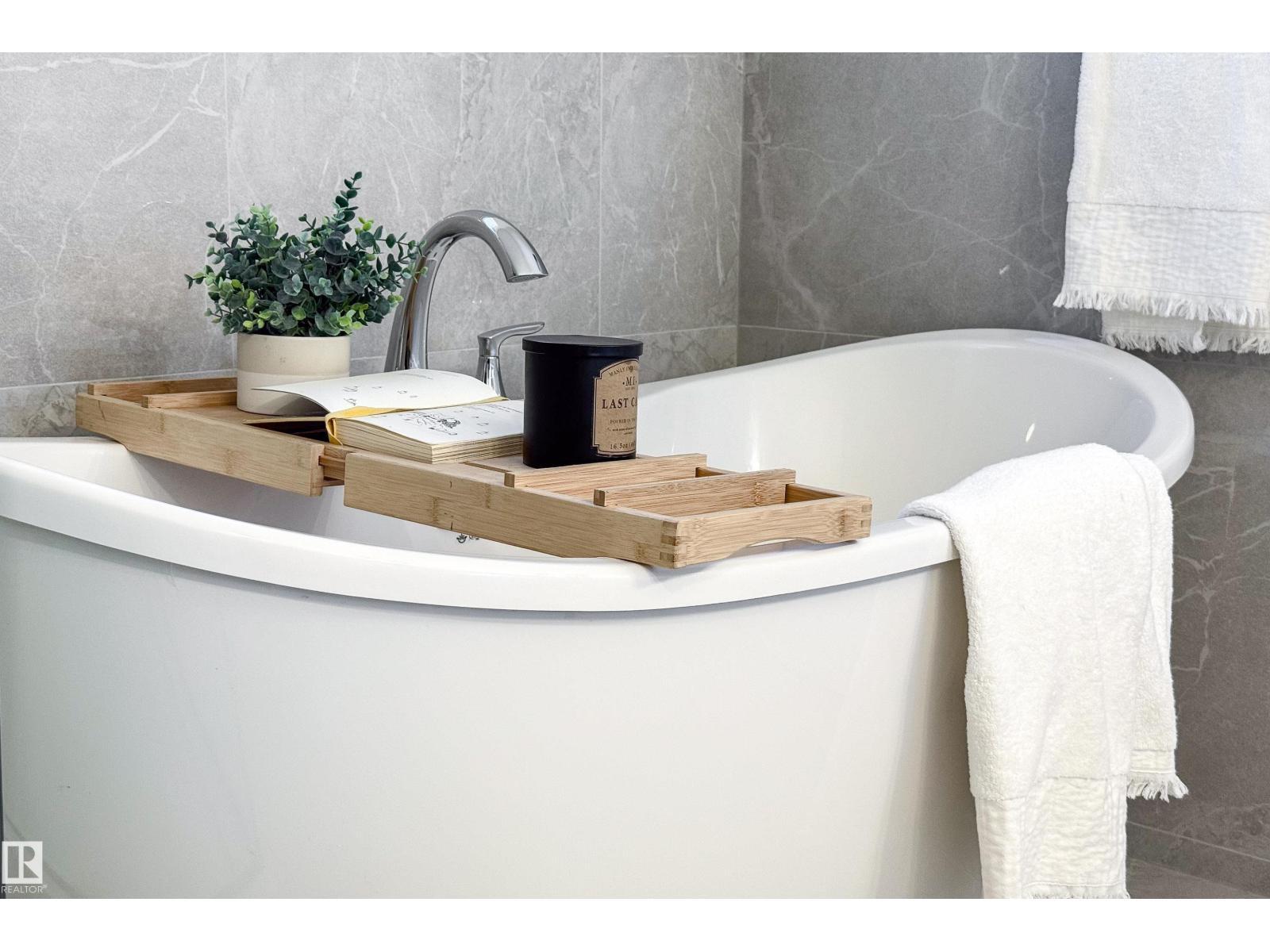 34 Sun Meadows Cl, Stony Plain, AB - Indoor Photo Showing Bathroom