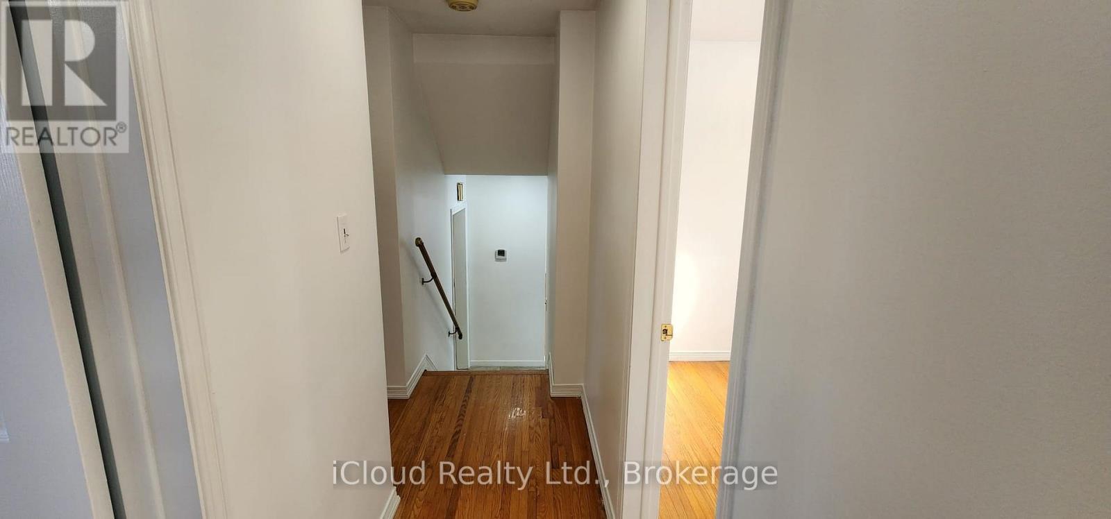 131 Victor Boulevard, Hamilton, ON - Indoor Photo Showing Other Room