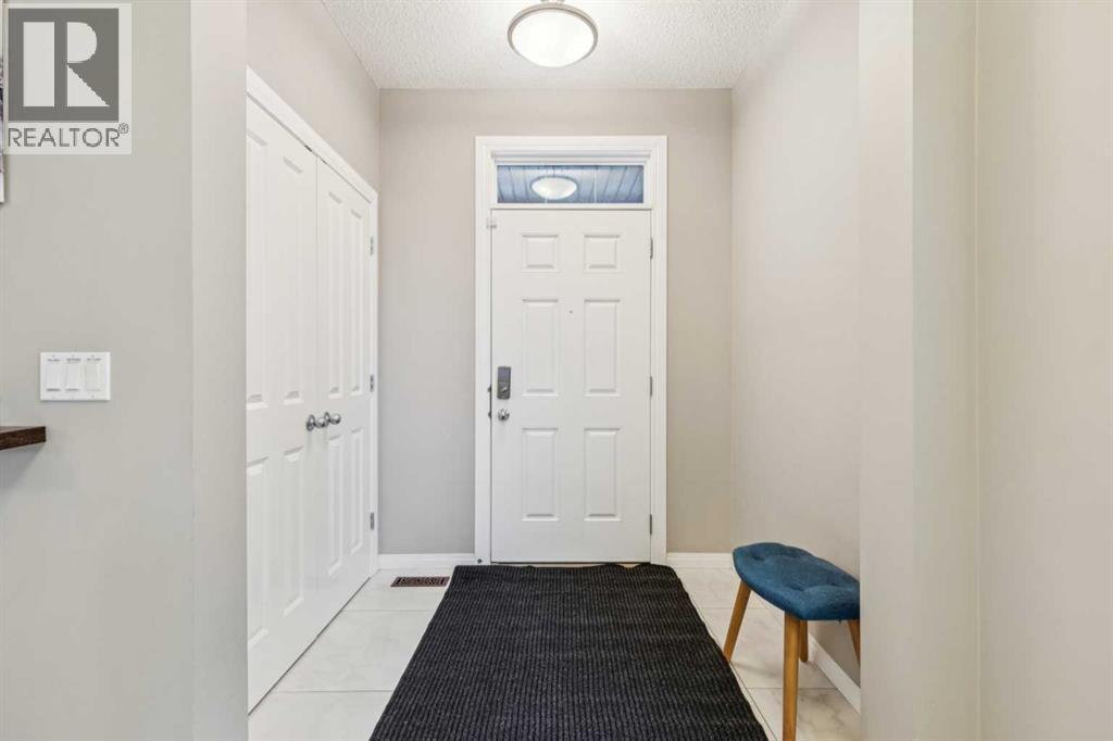 71 Walden Manor Se, Calgary, AB - Indoor Photo Showing Other Room
