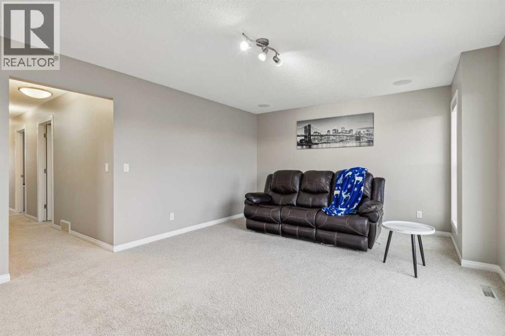 71 Walden Manor Se, Calgary, AB - Indoor
