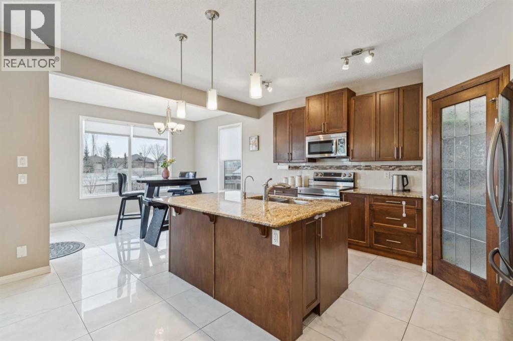 71 Walden Manor Se, Calgary, AB - Indoor Photo Showing Kitchen With Upgraded Kitchen