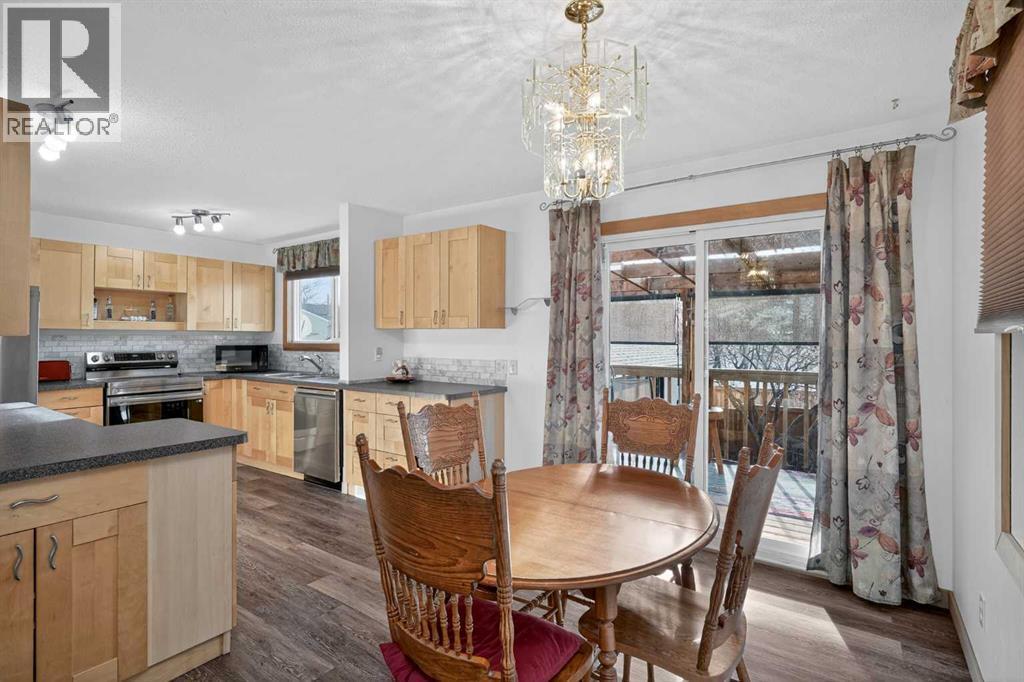 16 Rundleson Way Ne, Calgary, AB - Indoor