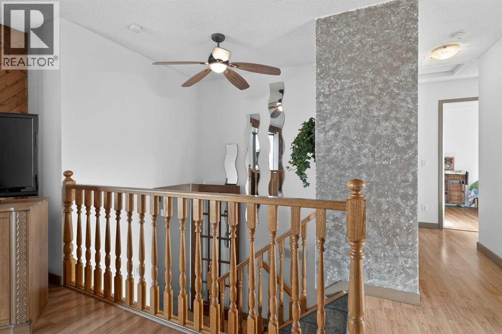 16 Rundleson Way Ne, Calgary, AB - Indoor Photo Showing Other Room