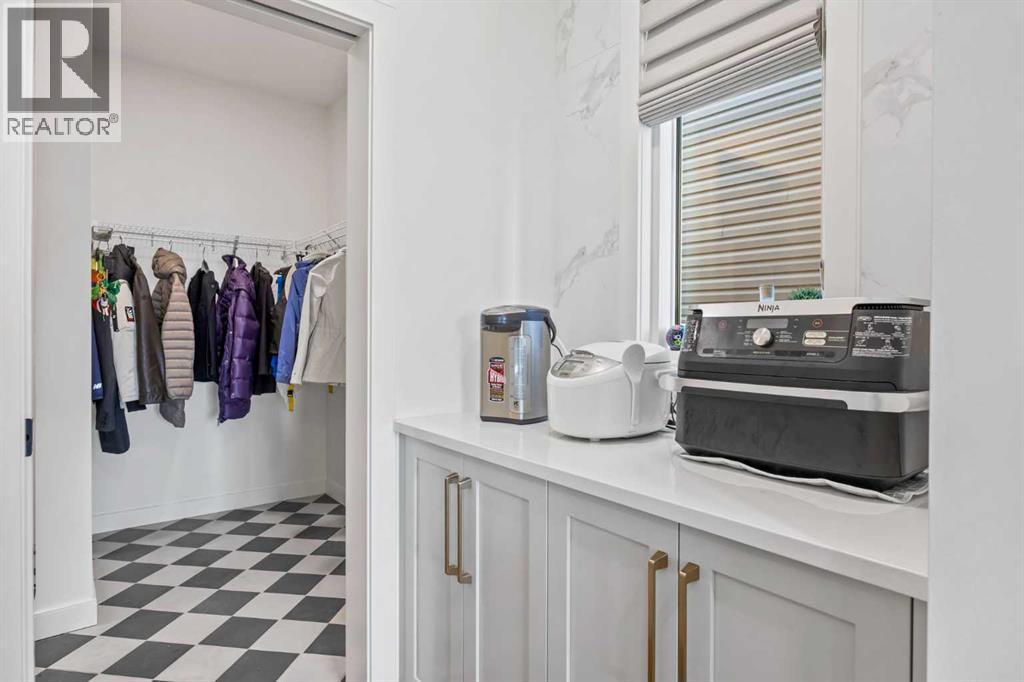 656 Bayview Way Sw, Airdrie, AB - Indoor